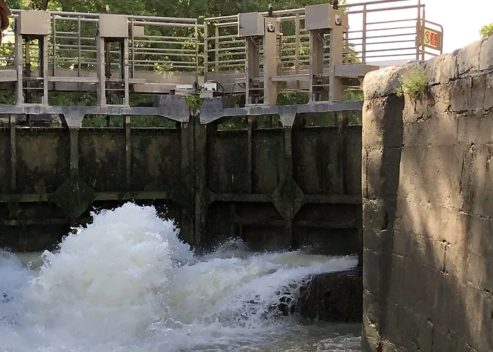 فندق مبيت وإفطار Le Coeur De La Bastide - Adult Only قرقشونه